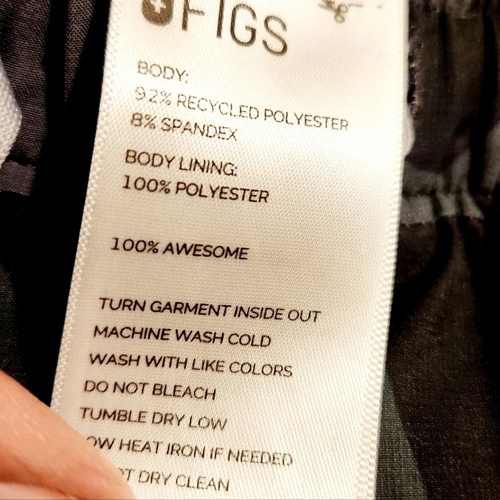 FIGS | Men's Black & Gray Camouflage Cargo Jogger Medical Scrubs Pants (Size XS)